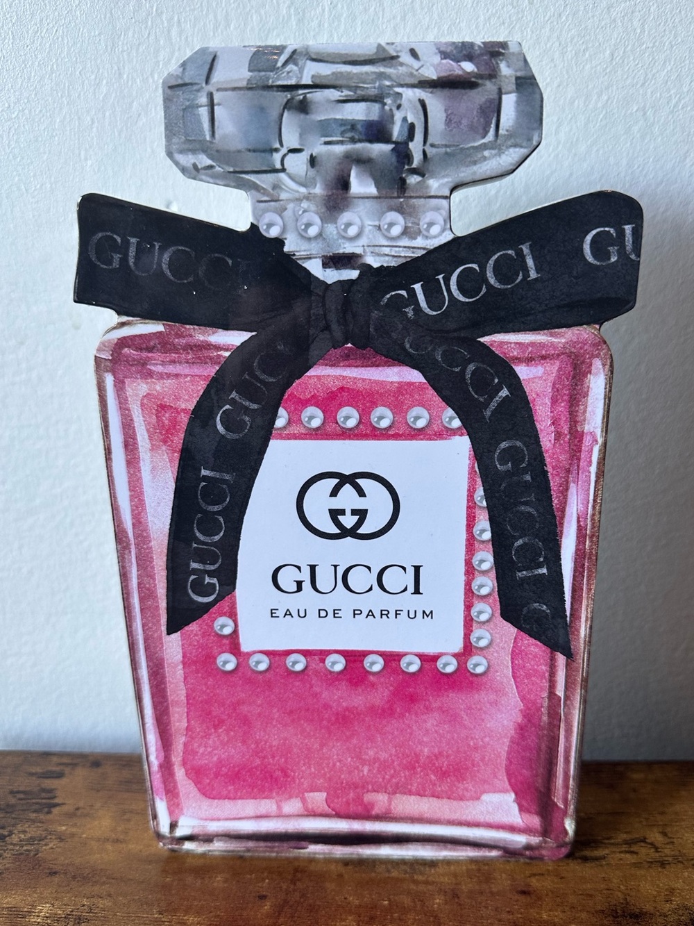 Luxury Perfume Bottle Home Decor Pink with Black Bow Design Wooden Decoration